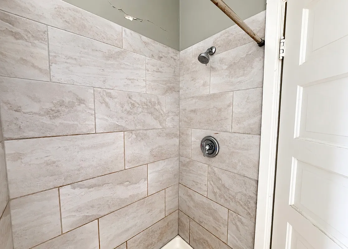 2 bed, 700 sqft, $1,000 — Photo 4