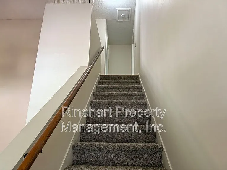 2083 Ridgecrest Rd — Photo 14