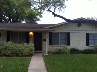 2206 Terrace Ave, Victoria, TX 77901