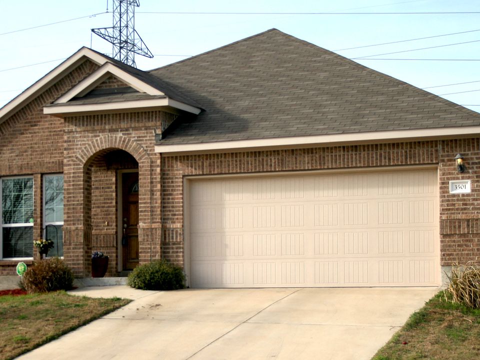 1st image of 3501 Rusack Dr
