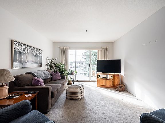 3rd image of 33535 King Rd #219