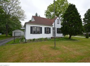 9448 Woodworth Rd, North Lima, OH 44452