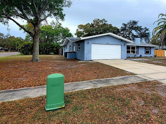3rd image of 900 Richards Ave