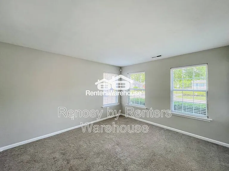 617 Lord Nelson Ct — Photo 6