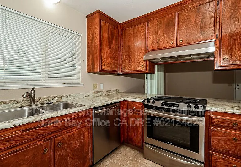 517B Debbie Dr — Photo 7