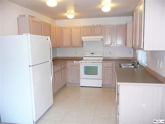 2nd image of 1241 Evans Ct
