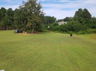 244 Ridgeland Dr, Six Mile, SC 29682