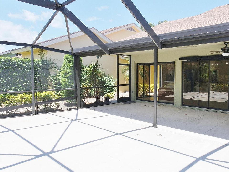 Bluffs Ridge Patio -TheShattowGroup