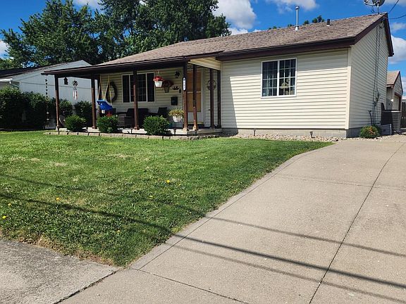 2nd image of 1063 Amherst Dr