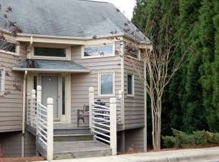 13930 Queens Harbor Rd, Charlotte, NC 28278