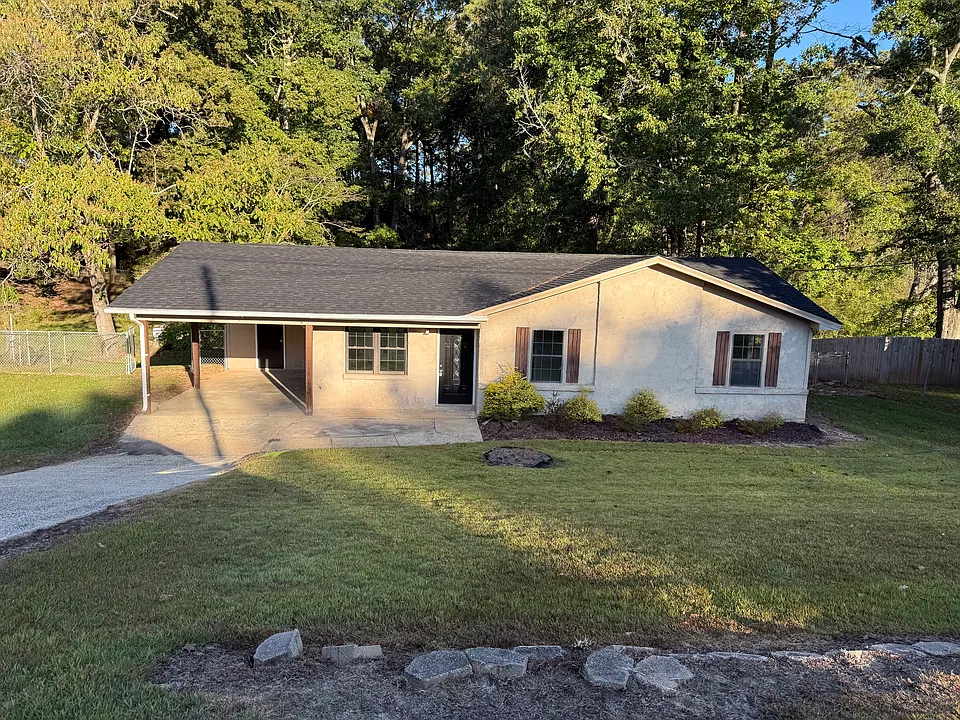 11317 Ash Rd