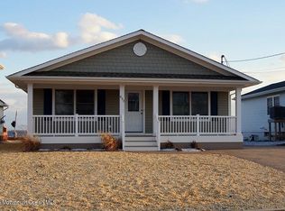 573 Bayview Dr, Toms River, NJ 08753