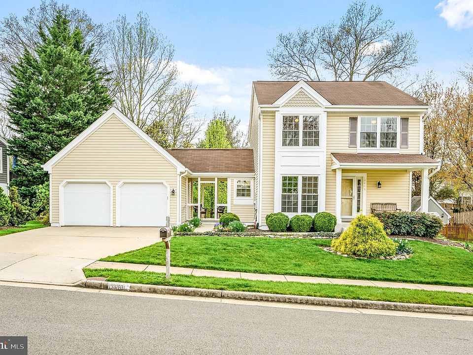 1st image of 13463 Lake Shore Dr