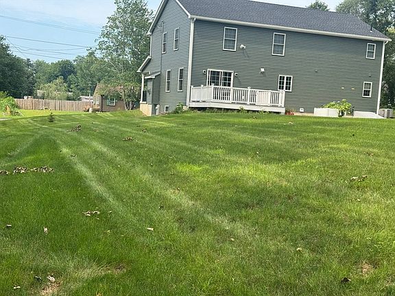 5th image of 14 Wellfleet Dr