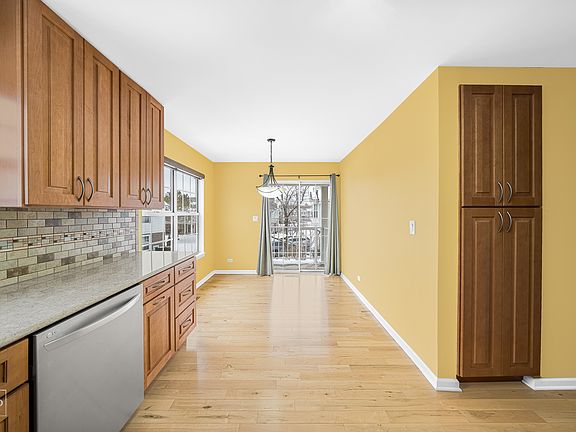 5th image of 864 Sparta Ct
