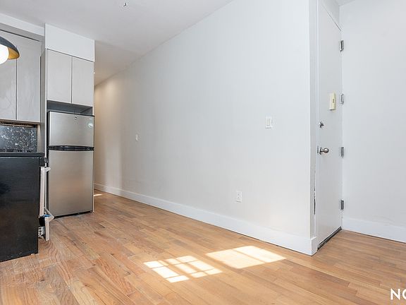 4th image of 163 Humboldt St #3C