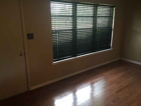 4th image of 1522 W Boyd St