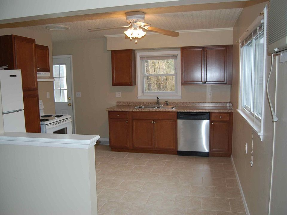1st image of 1427 Garland Ln N