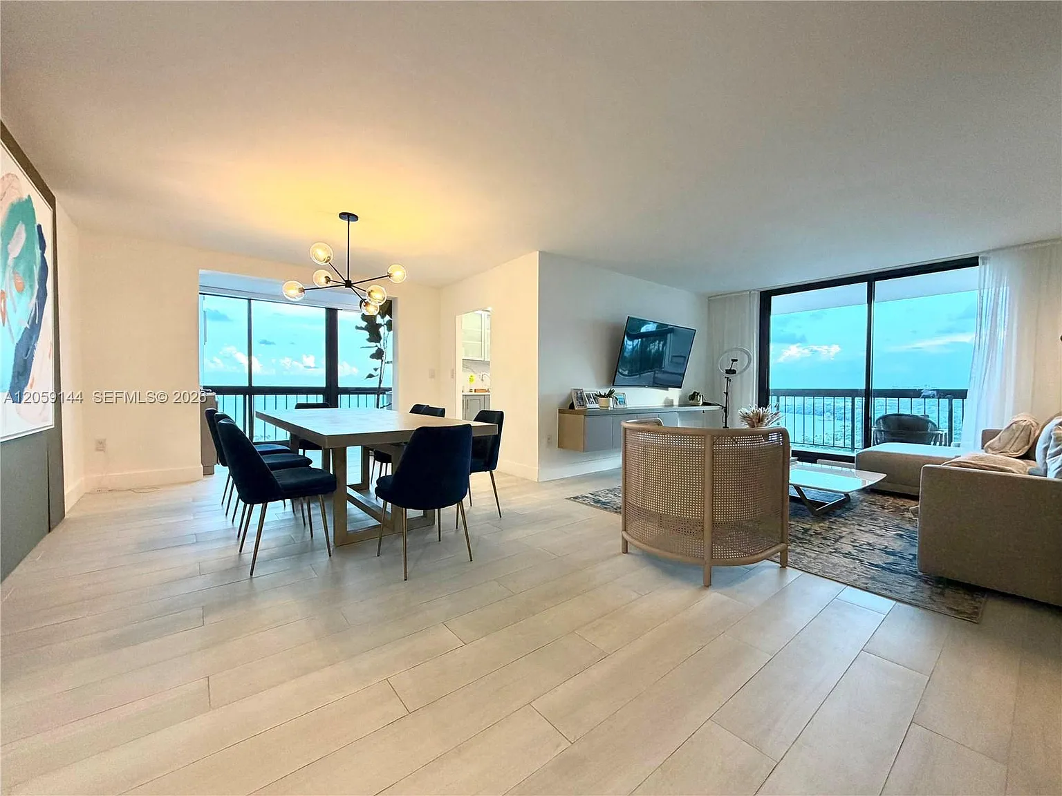 Brickell Bay Club Condo — Photo 2
