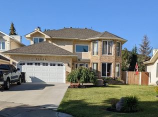 11019 10th Ave NW, Edmonton, AB T6J 6N4