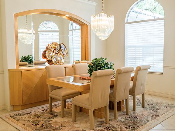 Dining Room w custom builtin