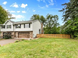 212 Transit Ave, Roseville, MN 55113