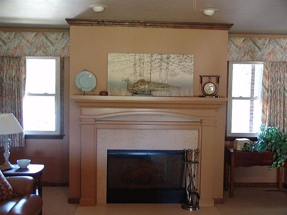 5th image of 1915 Edith Marie Dr