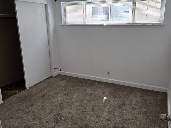 5th image of 5638 Hoffman Ct #1