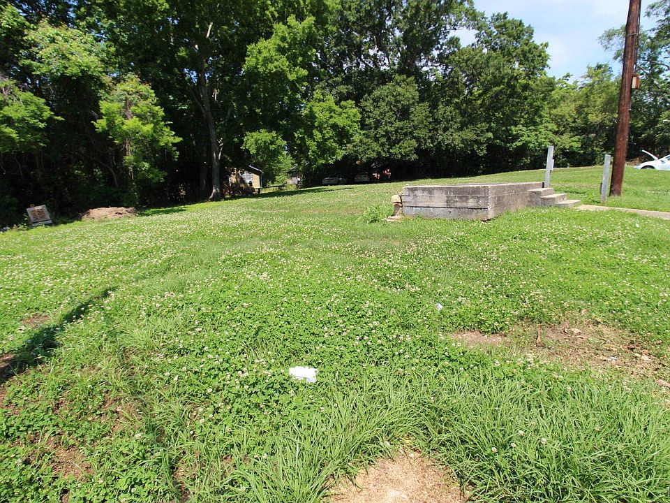 2nd image of 2152 Thomas H Delpit Dr