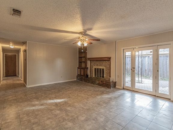 3rd image of 8402 Fremont Ave