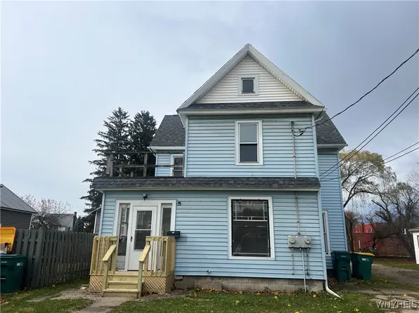 19 Park St, Arcade, NY 14009