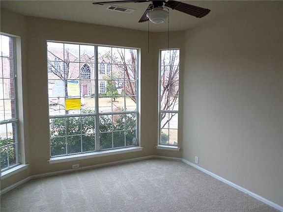 2nd image of 2840 Maple Creek Dr