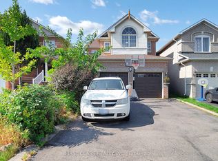 73 Porchlight Rd, Brampton, ON L6X4S1