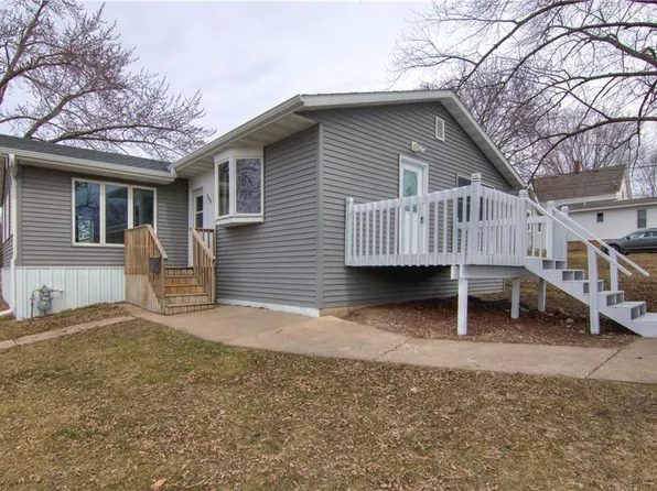 306 Hiawatha Drive, Wabasha, MN 55981