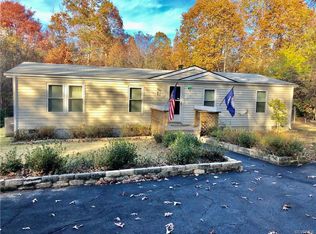 17379 New Hope Rd, Shacklefords, VA 23156