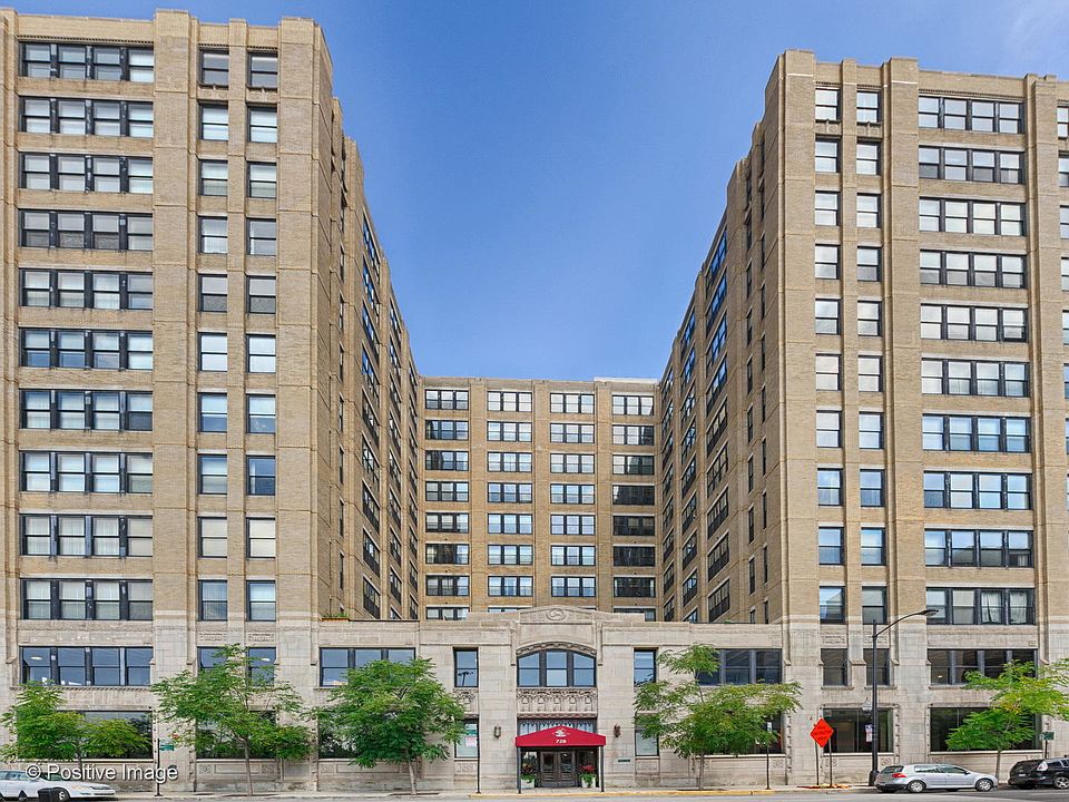 1st image of 728 W Jackson Blvd APT 823