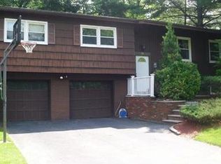 38 Wilk Rd, Edison, NJ 08837