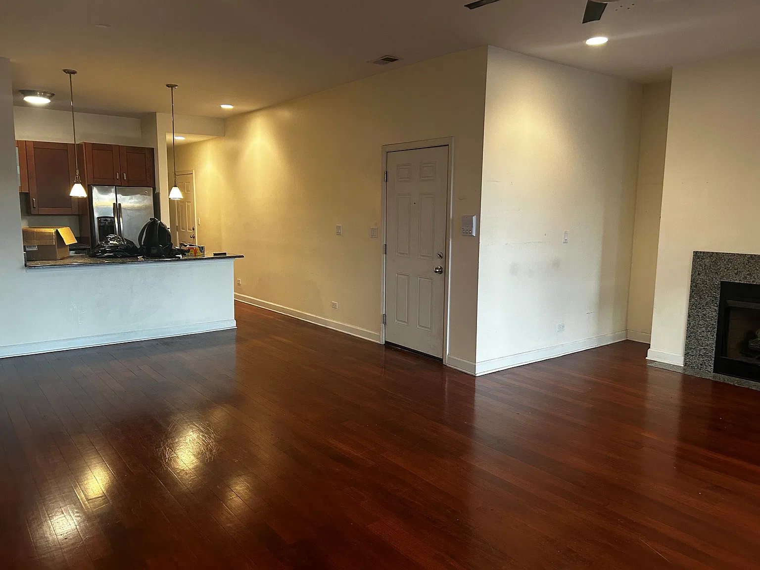 2 bed, 1400 sqft, $3,500 — Photo 3