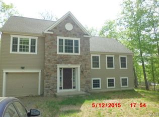 3213 Windemere Dr, Bushkill, PA 18324
