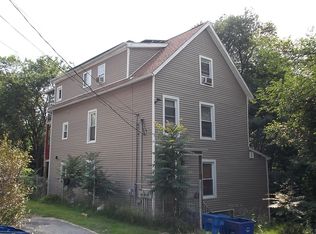 35 Wightman Pl, Waterbury, CT 06706