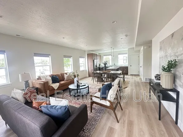 7846 S Holden St #A, Midvale, UT 84047