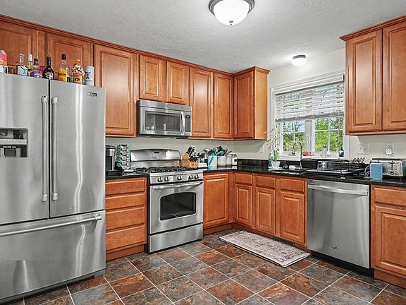 2nd image of 41 Boston Rd #482