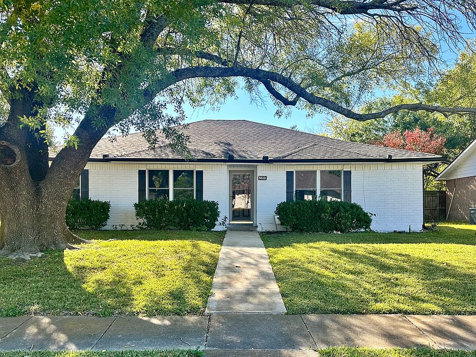 1st image of 8810 Deerwood Dr
