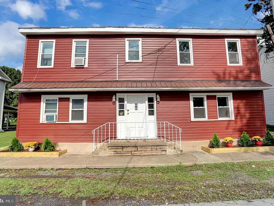 600 N Front St #2