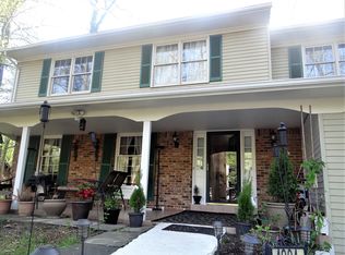 4904 Pheasant Ridge Rd, Fairfax, VA 22030