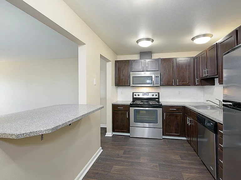 Northlink Apartments — Photo 61
