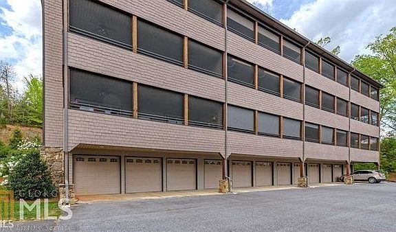 2nd image of 116 Smoky Mountain Ln Unit 305