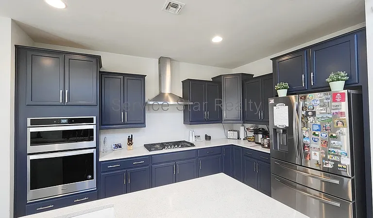3407 E Louise Dr — Photo 4