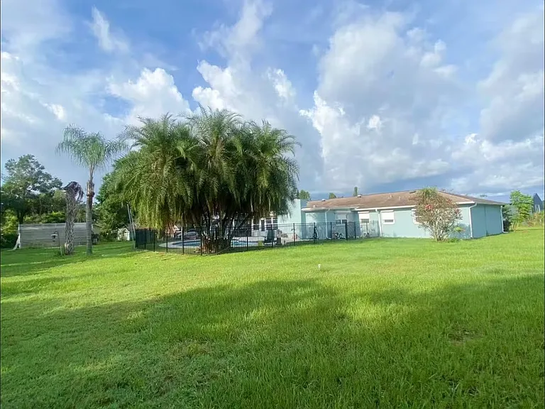 1313 Brooker Rd — Photo 15