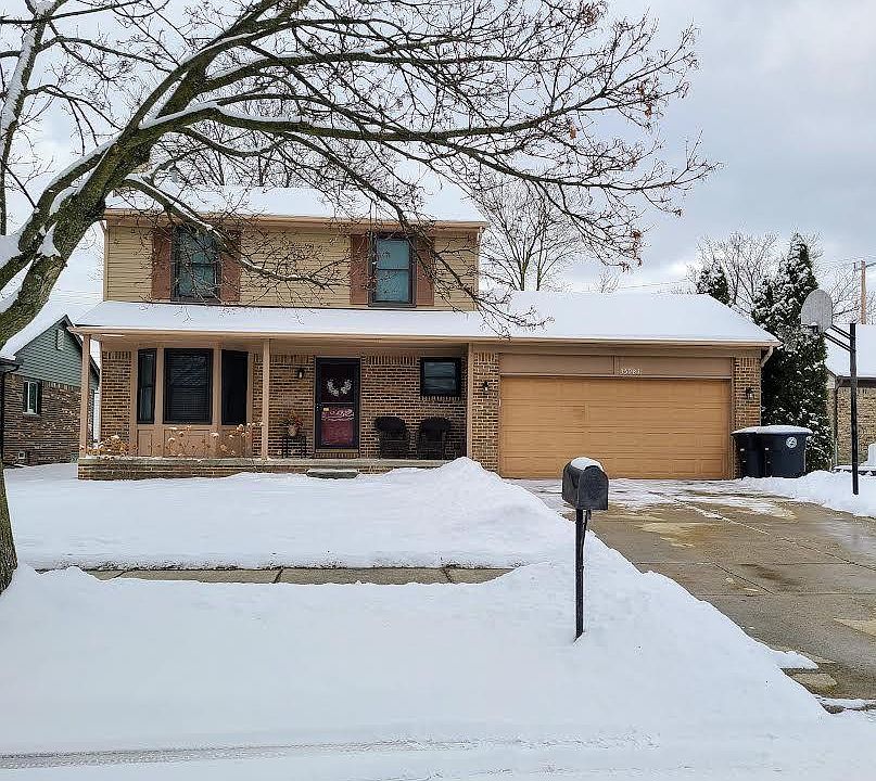 1st image of 35983 Elmira St